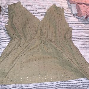 V neck sleeveless top size 2XL